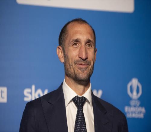 阿森纳力揽,球猛将,标价,万博manbetx体育平台,万博体育官网,万博体育app下载,ManBetX,SPORTS